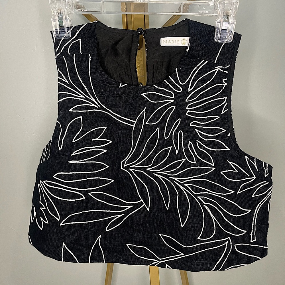 Marie Oliver Davis top